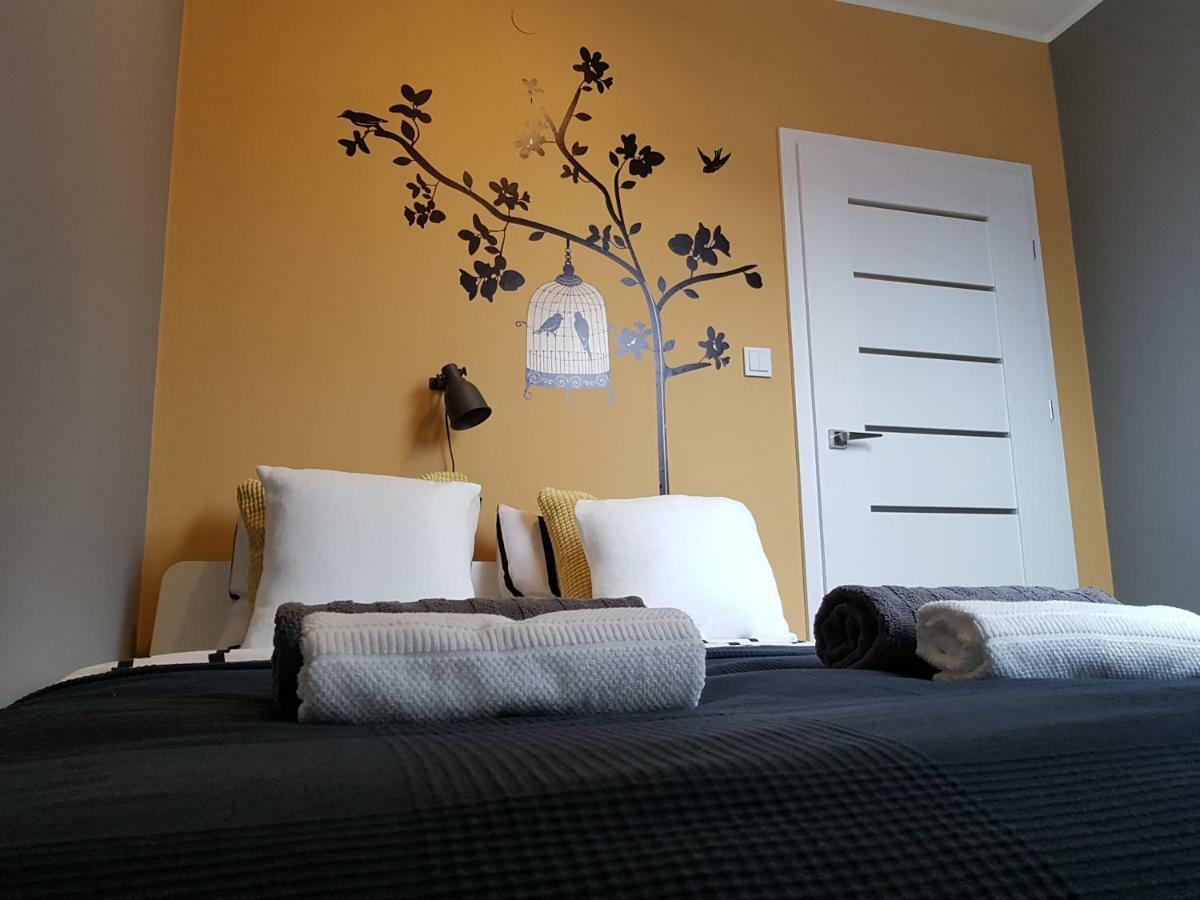 Black Rose Apartament Targi 3 Km, F-Ry Vat Κίελτσε Εξωτερικό φωτογραφία