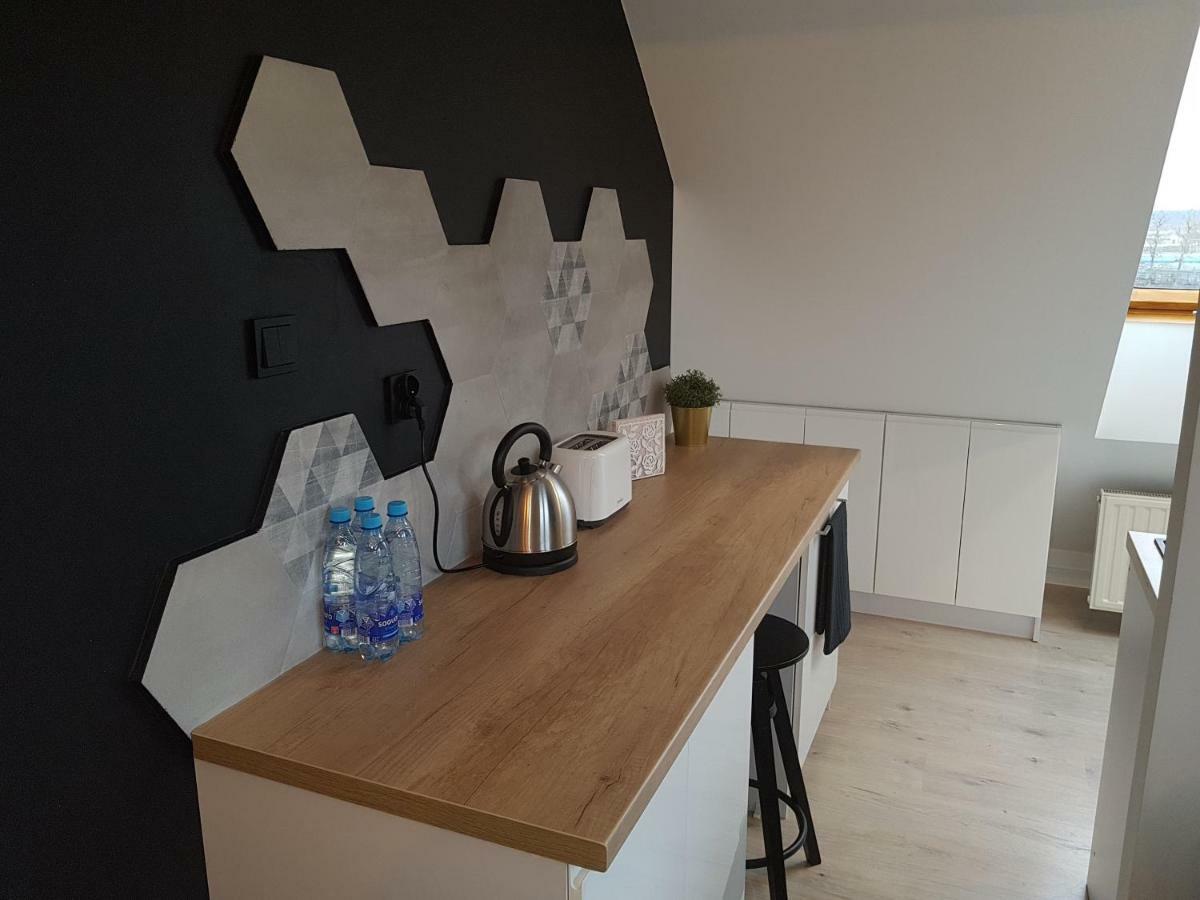 Black Rose Apartament Targi 3 Km, F-Ry Vat Κίελτσε Εξωτερικό φωτογραφία