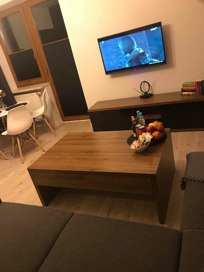 Black Rose Apartament Targi 3 Km, F-Ry Vat Κίελτσε Εξωτερικό φωτογραφία